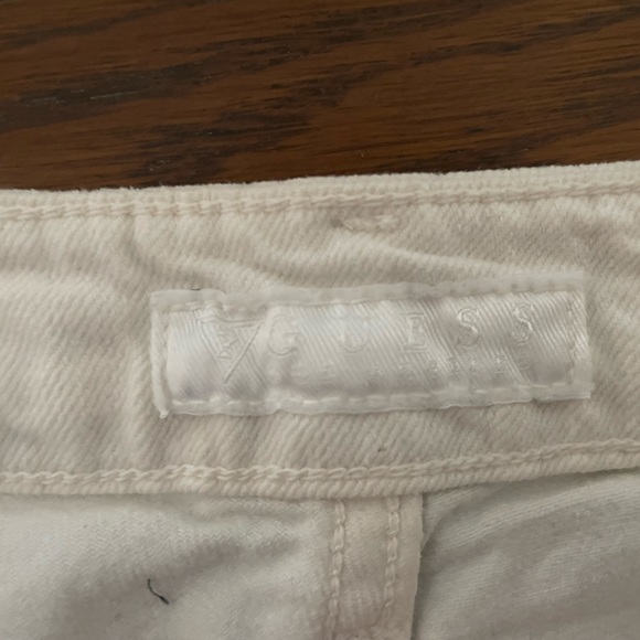 Guess shorts - Picture 4 of 4